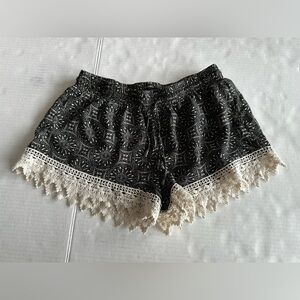 Breeze Ever women’s printed shorts